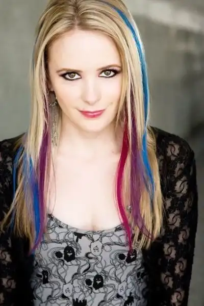 Carrie Wiita headshot