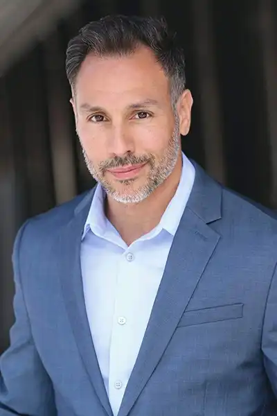 Rob Figueroa headshot