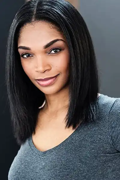 Nadeen Lightbody headshot