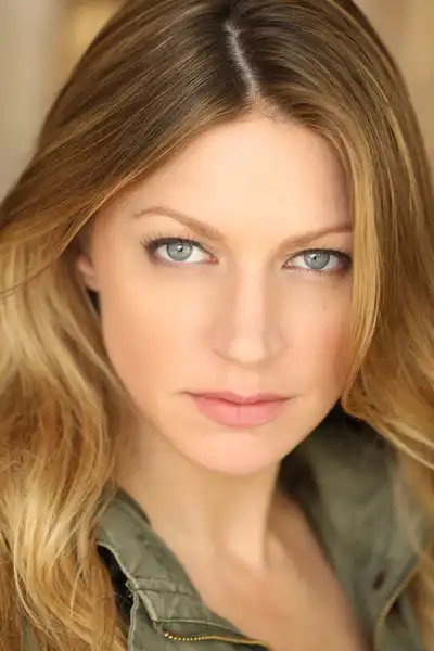 Jes Macallan headshot