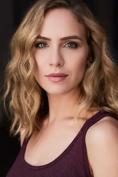 Amber Goldfarb headshot