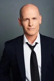 Daniel Link headshot