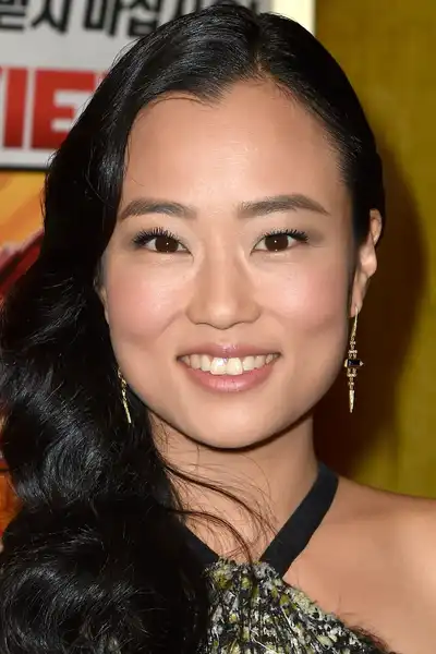 Diana Bang headshot
