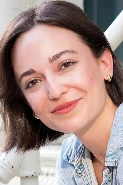 Kate Easton headshot