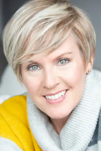 Jennifer Baker headshot