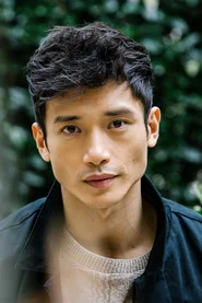 Manny Jacinto headshot