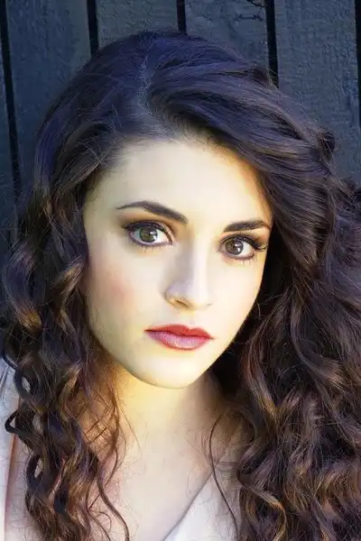 Daniela Bobadilla headshot