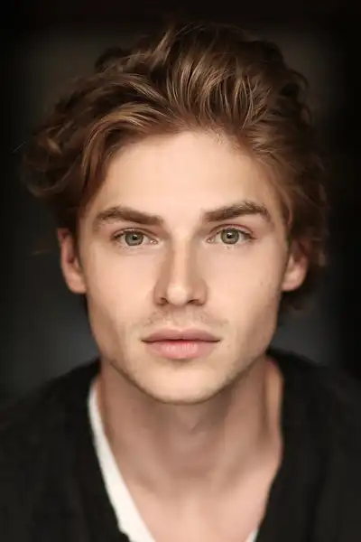 Keenan Tracey headshot