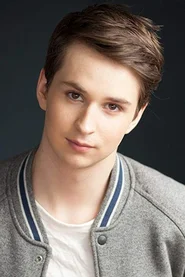 Grayson Maxwell Gurnsey headshot