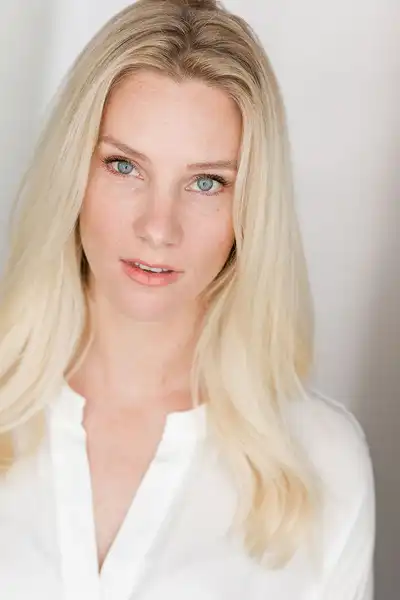 Heather Elizabeth Morris headshot