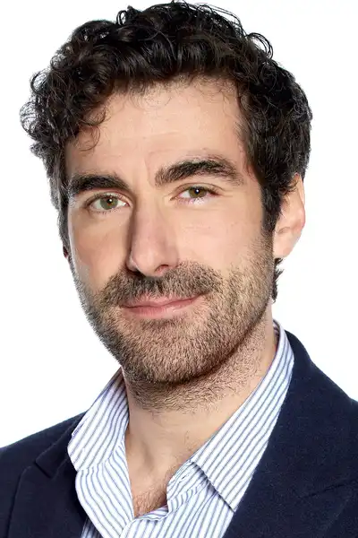 Nicholas Bishop headshot