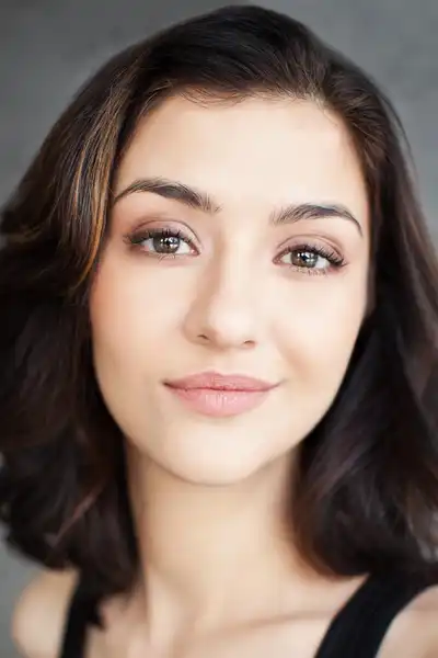 Katie Findlay headshot