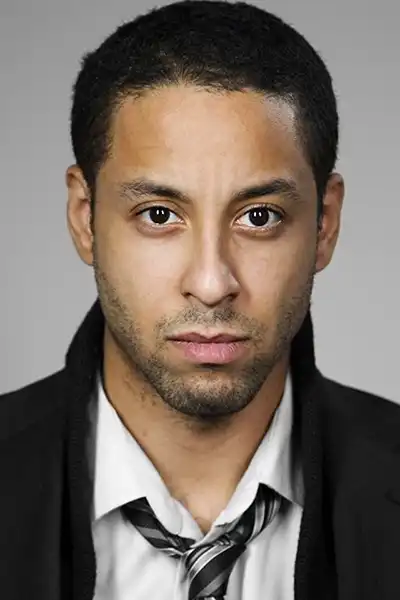 Antonio Cayonne headshot