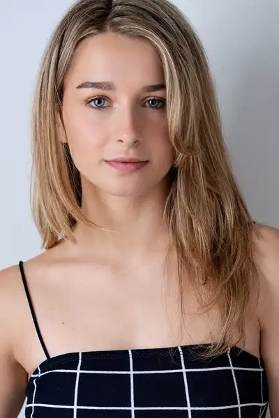 Erin Pitt headshot