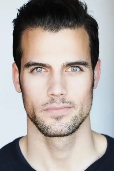 Thomas Beaudoin headshot