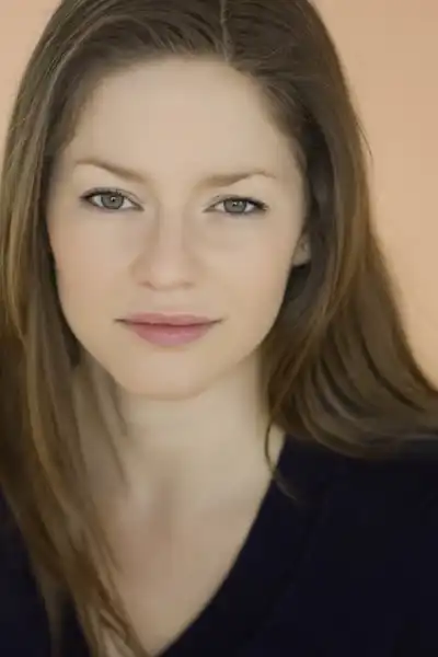 Kate Crutchlow headshot