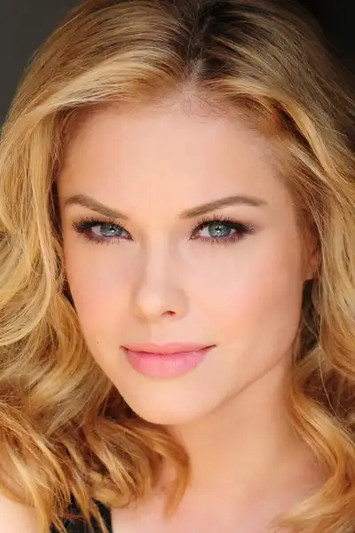 Stephanie Bennett headshot