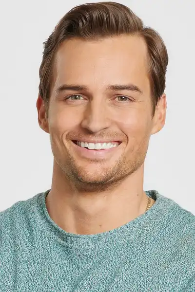 Jon-Michael Ecker headshot