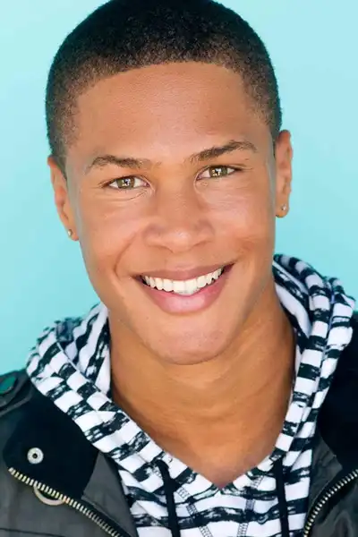 Najee De-Tiege headshot