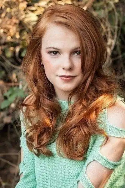 Annie Thurman headshot