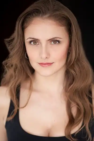 Ashley Ross headshot