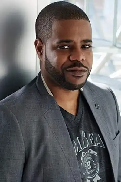 Kwasi Thomas headshot