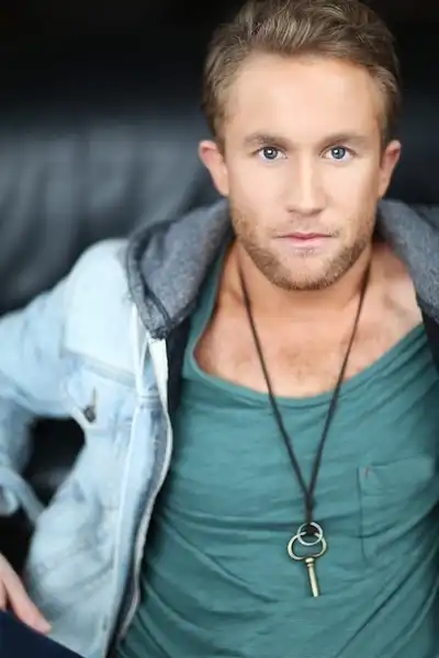 Taylor St. Pierre headshot