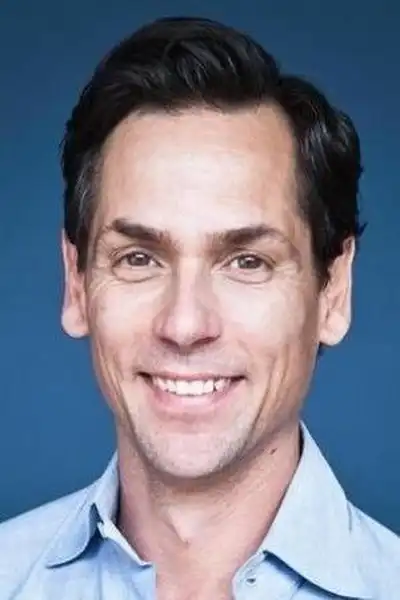 Chris Handfield headshot