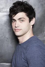 Matthew Daddario headshot