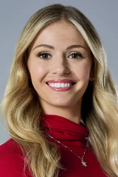 Rebecca Dalton headshot