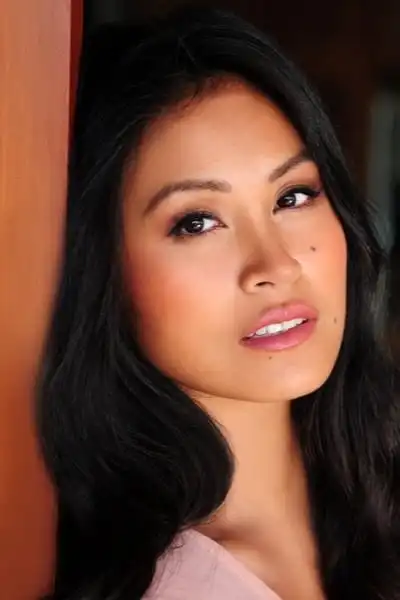 Kat Ruston headshot