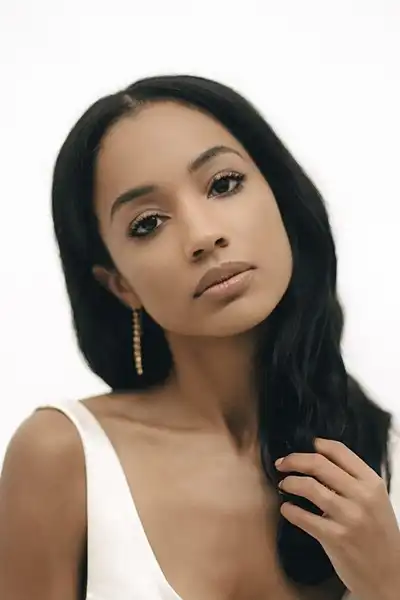 Erinn Westbrook headshot