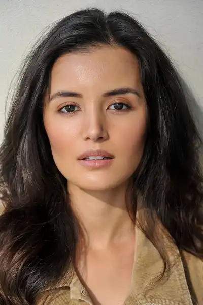 Naomi Sequeira headshot