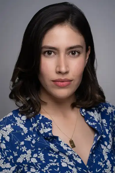 Karina Gale headshot