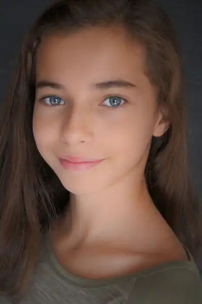 Olivia Knowles headshot