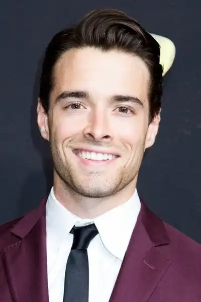 Corey Cott headshot