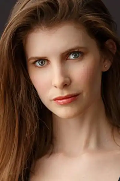 Courtney Richter headshot