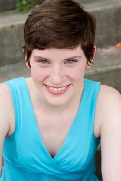Katie Del Rocco headshot