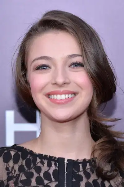 Ariane Rinehart headshot