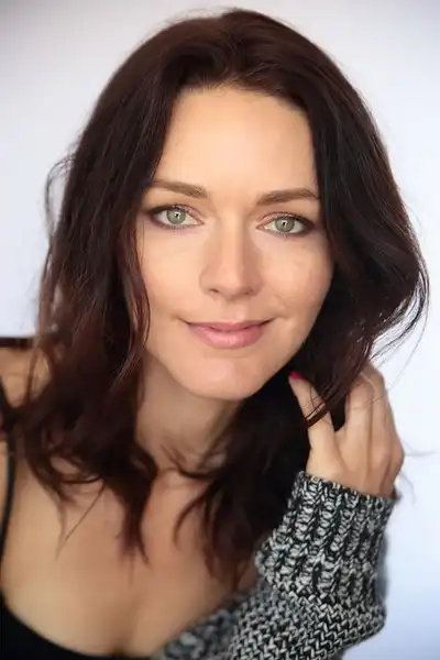 Hannah Barefoot headshot