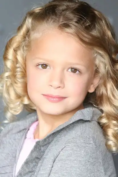 Giselle Eisenberg headshot