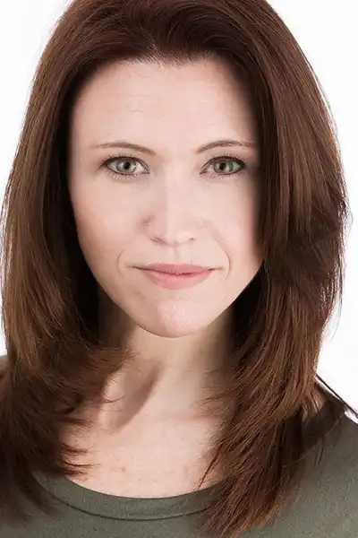 Kelly Martin headshot