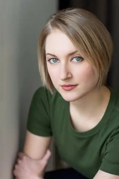 Hil Horvath headshot