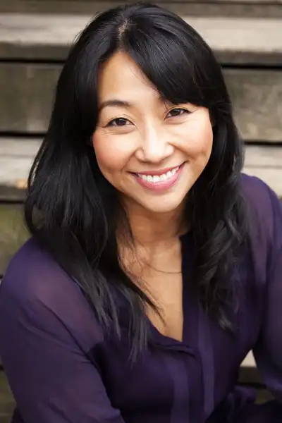 Jinny Wong headshot