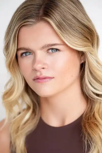 Lauren McNamara headshot