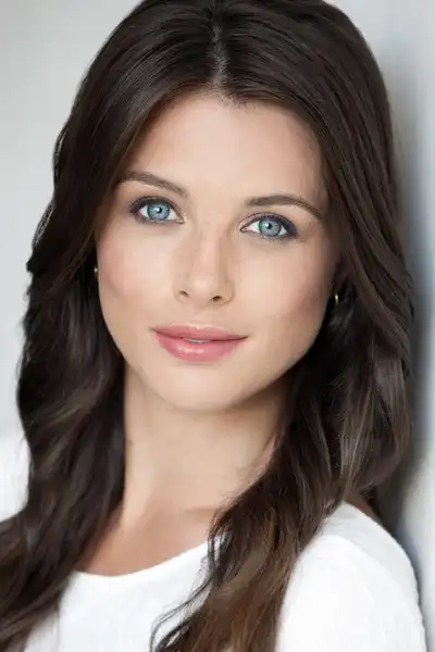 Alanna LeVierge headshot