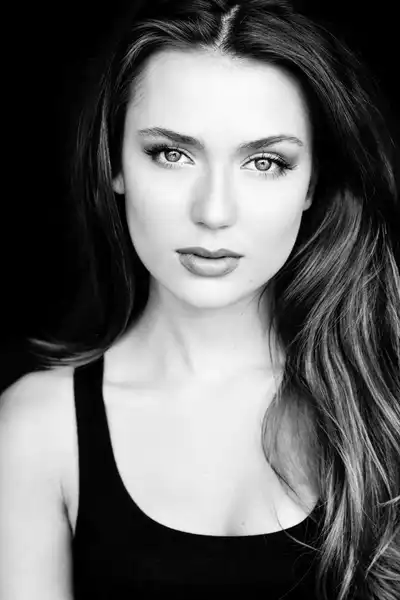 Chloe Babcook headshot