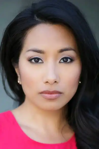 Donna Benedicto headshot