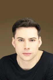 Zac Vran headshot