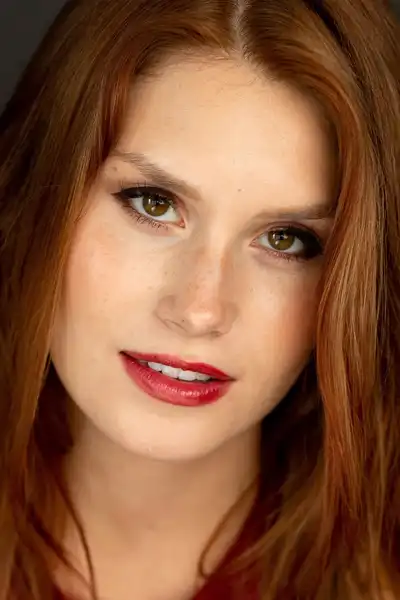 Natalie Sharp headshot